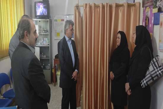بازدید میدانی رئیس دانشگاه علوم پزشکی گیلان از چند مرکز ارائه‌دهنده خدمات سلامت رشت