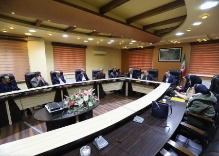 استمداد مجموعه مدیریت شهری رشت از استاندار گیلان بابت وصول مطالبات شهرداری از دیگر دستگاه ها
