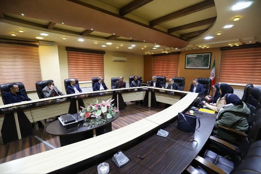 استمداد مجموعه مدیریت شهری رشت از استاندار گیلان بابت وصول مطالبات شهرداری از دیگر دستگاه ها