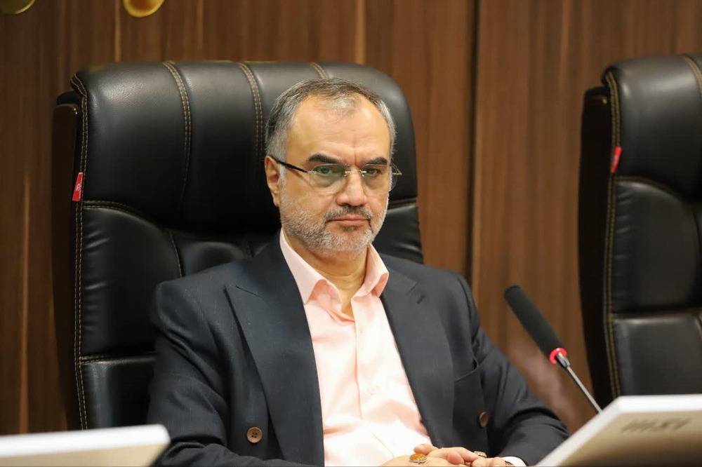 بخشی از ۱۶۰ واحد مسکونی شهرداری رشت در اختیار پرسنل فاقد مسکن شهرداری قرار بگیرد/ موافقت شورا با مساعدت مالی به تیم های فوتبال سپیدرود و داماش رشت/ برگزاری مناقصه پروژه بزرگ گیل لند