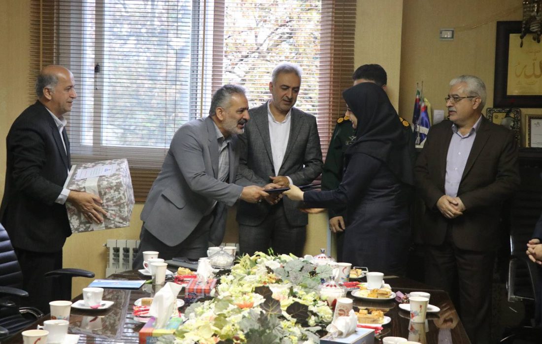 از پرستاران بهداشت و درمان صنعت نفت تجلیل شد