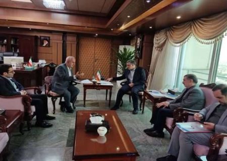 دیدار معاون توسعه دانشگاه به همراه نماینده مردم رشت و خمام در مجلس شورای اسلامی با وزیر بهداشت