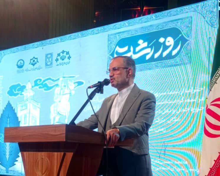 ناوگان تاکسی رانی نیازمند نوسازی/ بیمه دغدغه رانندگان تاکسی/ بهره مندی از ظرفیت های منطقه آزاد انزلی جهت نوسازی ناوگان تاکسی رانی/ افزایش تعداد اتوبوس های درون شهری رشت