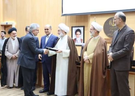 تقدیر ویژه از دانشگاه علوم پزشکی گیلان در اجلاس استانی اقامه نماز