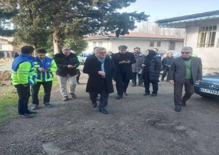 بازدید میدانی رئیس دانشگاه علوم پزشکی گیلان از منطقه سیل‌زده پیربازار