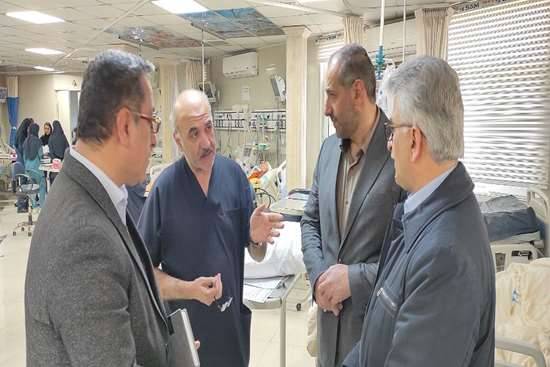 نماینده مردم آستارا و رئیس دانشگاه علوم پزشکی گیلان از پرستار سانحه‌دیده آستارا عیادت کردند