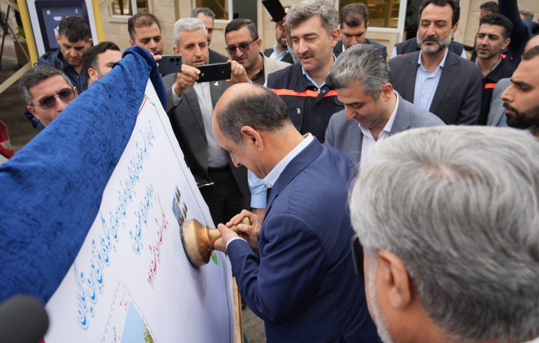 رونمایی از تمبر اختصاصی «خدمتی ماندگار برای نوسازی و بهسازی شبكه‌های توزیع برق گیلان»