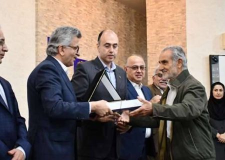 تجلیل از دو خیر مرکز آموزشی و درمانی پورسینای رشت