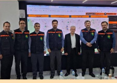 بازدید مدیركل پدافند غیرعامل استانداری گیلان از قرارگاه ۲۴ ساعته رصد مصرف توزیع برق گیلان