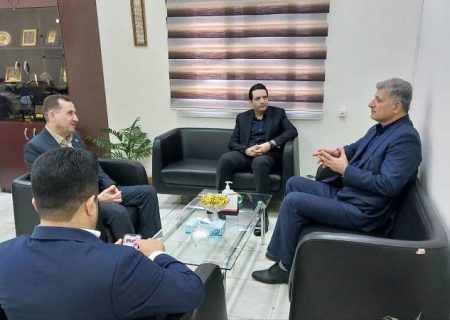 برقراری عدالت اجتماعی با وفاق میسر می گردد