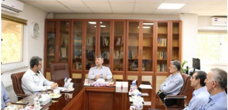 دیدار مسعود صادقی خمامی مدیرعامل شرکت توزیع نیروی برق استان گیلان با کارکنان این حوزه ستادی