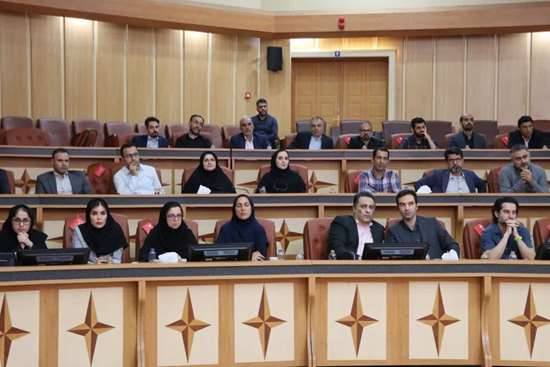 حضور مدیر آمار و فناوری اطلاعات دانشگاه در نشست هم اندیشی فعالان فناوری اطلاعات و ارتباطات استان گیلان