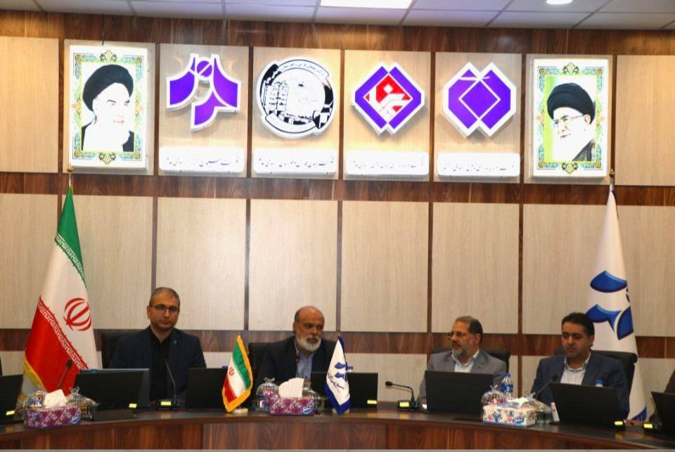 بازدید دکتر نایب معاونت راهبردی و نظارت بر شرکت های گروه شستا و هئیت همراه از شرکت سیمان خزر