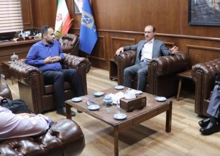 رئیس دانشگاه گیلان با شهردار رشت دیدار کرد