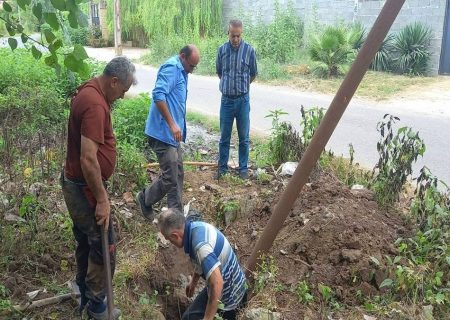 عملیات بازسازی شبکه ارتباطی روستای اشکیک ، شهرستان خمام