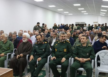 ولایت فقیه متصل به نصرت الهی و مردم متصل به ولایت فقیه مولفه اصلی قدرت ایران اسلامی است