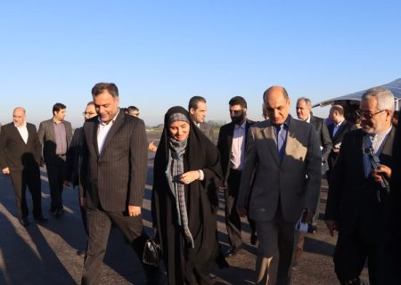 وزیر راه و شهرسازی وارد رشت شد