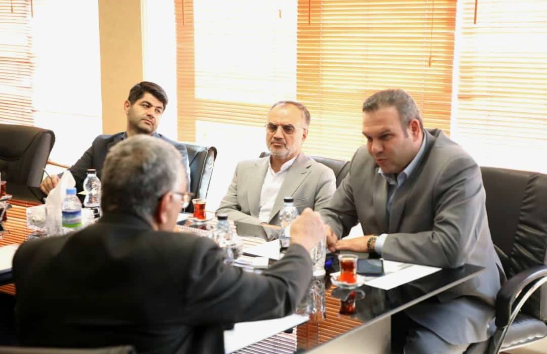 کاهش ترافیک و ارتقای کیفیت زندگی شهری با بهبود خدمات حمل و نقل عمومی