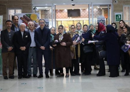 تقدیر از بانوان بازنشسته بنادر گیلان، زنانی که سال‌ها جریان فعالیت‌های بندری را پیش بردند