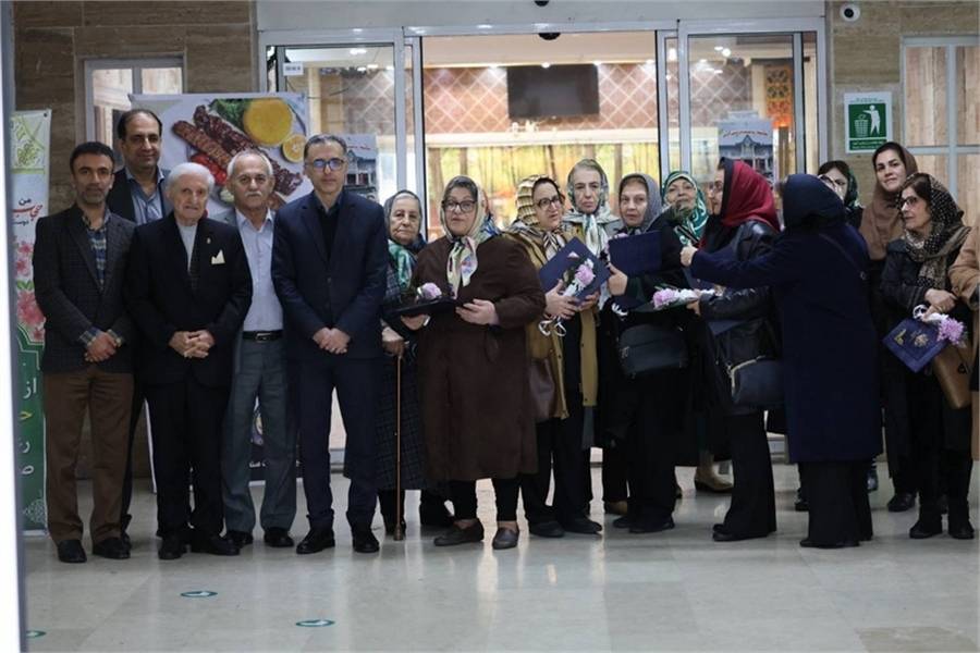 تقدیر از بانوان بازنشسته بنادر گیلان، زنانی که سالها جریان فعالیتهای بندری را پیش بردند