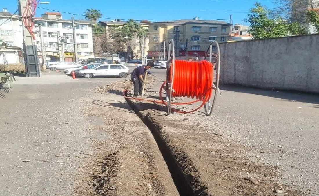 آغاز اجرای پروژه برگردان شبکه به فیبرنوری خیابان ۱۴۲ در بلوار گلسار رشت