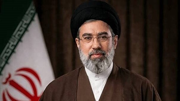 آیت الله سید مجتبی خامنهای سومین رهبر نظام اسلامی ایران شدند
