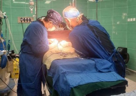 عمل موفق ترمیم فتق دیافراگم بر روی نوزاد چهار روزه در مرکز آموزشی و درمانی ۱۷ شهریور