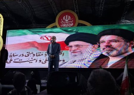 تنگه هرمز تنگه ٱحد جمهوری اسلامی است