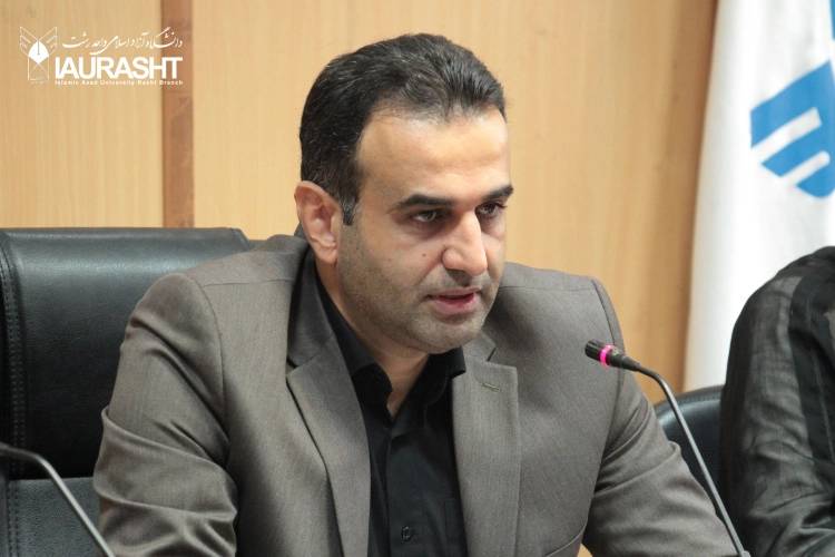 دانشگاه باید اتاق فکر جنگ و قلب تپنده جهاد علمی باشد