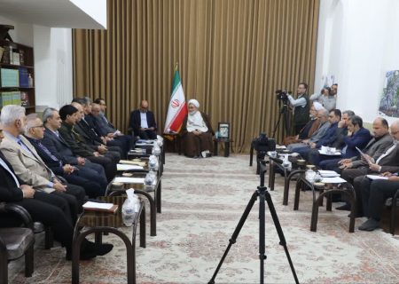 مشکل تحریم نیست، اژدهای واسطه‌گری و ضعف مدیریت است/ پاداش حمایت مردم، گرانی است؟