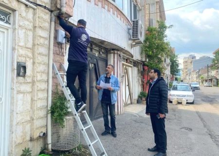 اجرای پروژه توسعه شبکه فیبرنوری در بلوار امام رضا (ع) لاهیجان؛ گامی در جهت ارتقاء زیرساخت‌های ارتباطی