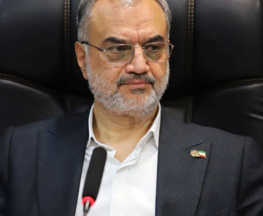 احداث نیروگاه خورشیدی،حذف تیرهای مزاحم و ایمن سازی معابر و شبکه های برق شهری با اجرای گشت مشترک شهرداری و توزیع برق در رشت