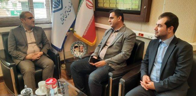 بیش از ۳۴۰۰ نفر شاغلین مرغداری های صومعه سرا تحت پوشش تامین اجتماعی قرار دارند