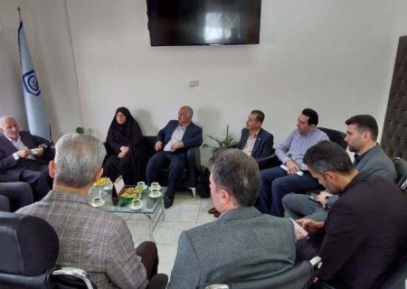 پیگیری مسائل حوزه درمان شهرستان‌های لنگرود و خمام