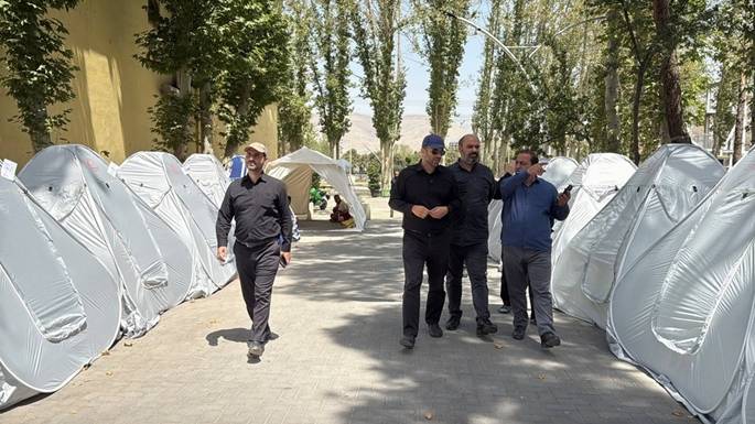 پارکینگی با ظرفیت پذیرش ۷۰۰۰ خودرو به زائران گیلانی اختصاص یافته است.