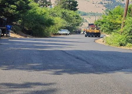 عملیات آسفالت‌ ریزی در راه‌های روستایی سیاهکل و رودبار آغاز شد