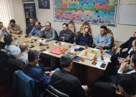 اساتید بسیجی آینده جنگ و مسائل پساجنگ را تحلیل کنند/ کارگاه توانمندسازی اساتید بسیجی در شهریور ماه برگزار می شود