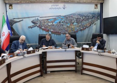 بازدید بازرس کل استان گیلان از بندر و گمرک انزلی با هدف شناسایی گلوگاه‌های زنجیره تأمین کالا