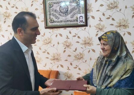 راه شهدا در سنگر تولید ادامه دارد