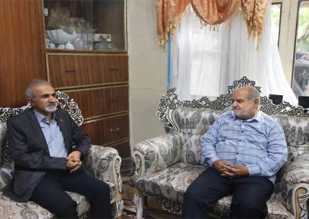 جانبازان ستارگان درخشان شب های دفاع مقدس بودند