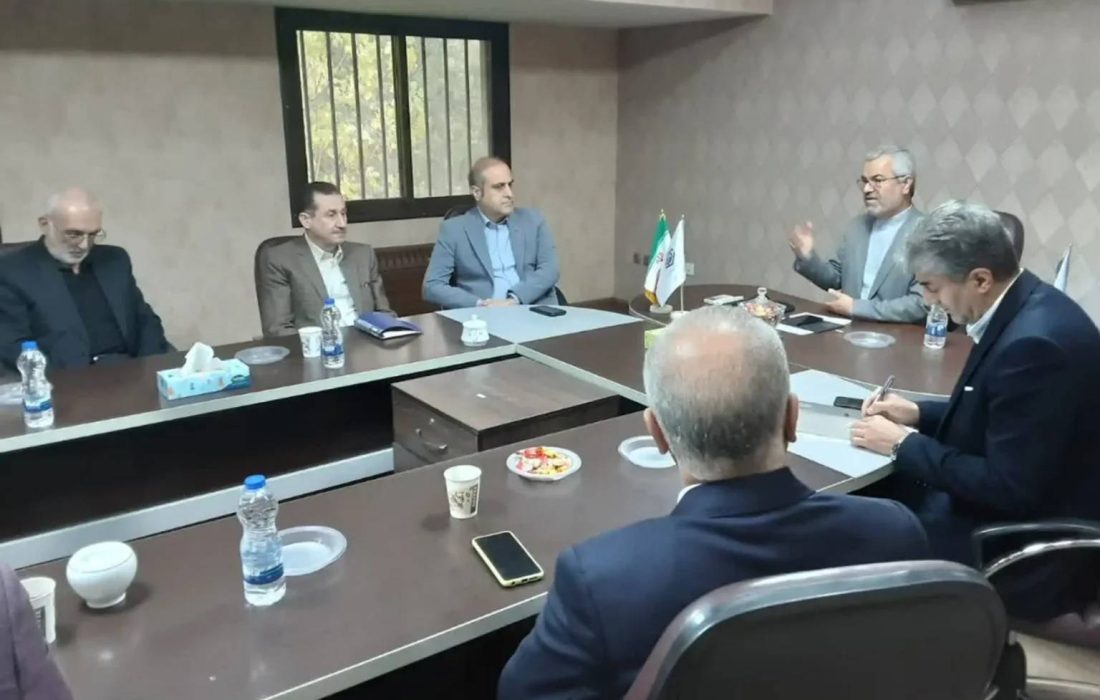 بررسی احداث مرکز درمانی تأمین اجتماعی در شهر صنعتی رشت با حضور مدیران تأمین اجتماعی گیلان و نماینده مردم