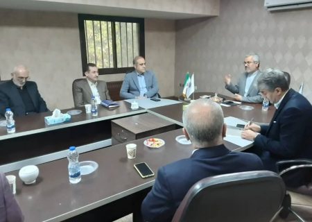 بررسی احداث مرکز درمانی تأمین اجتماعی در شهر صنعتی رشت با حضور مدیران تأمین اجتماعی گیلان و نماینده مردم