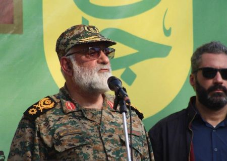 دشمن امیدوار است از طریق فشارهای اقتصادی، اراده ملی را تضعیف کند